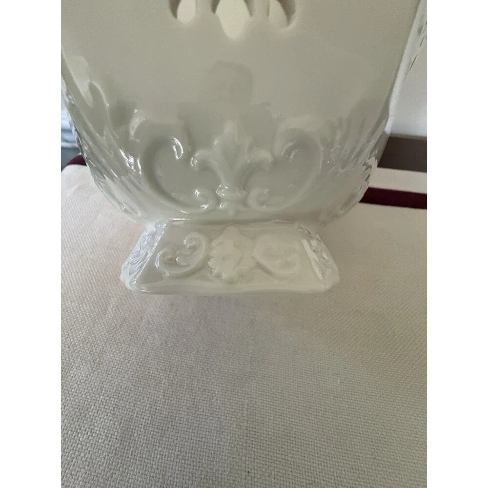 Lenox Langtry Ivory Porcelain Bowl 24K Gold Trim & Cut-Out Details Made In USA